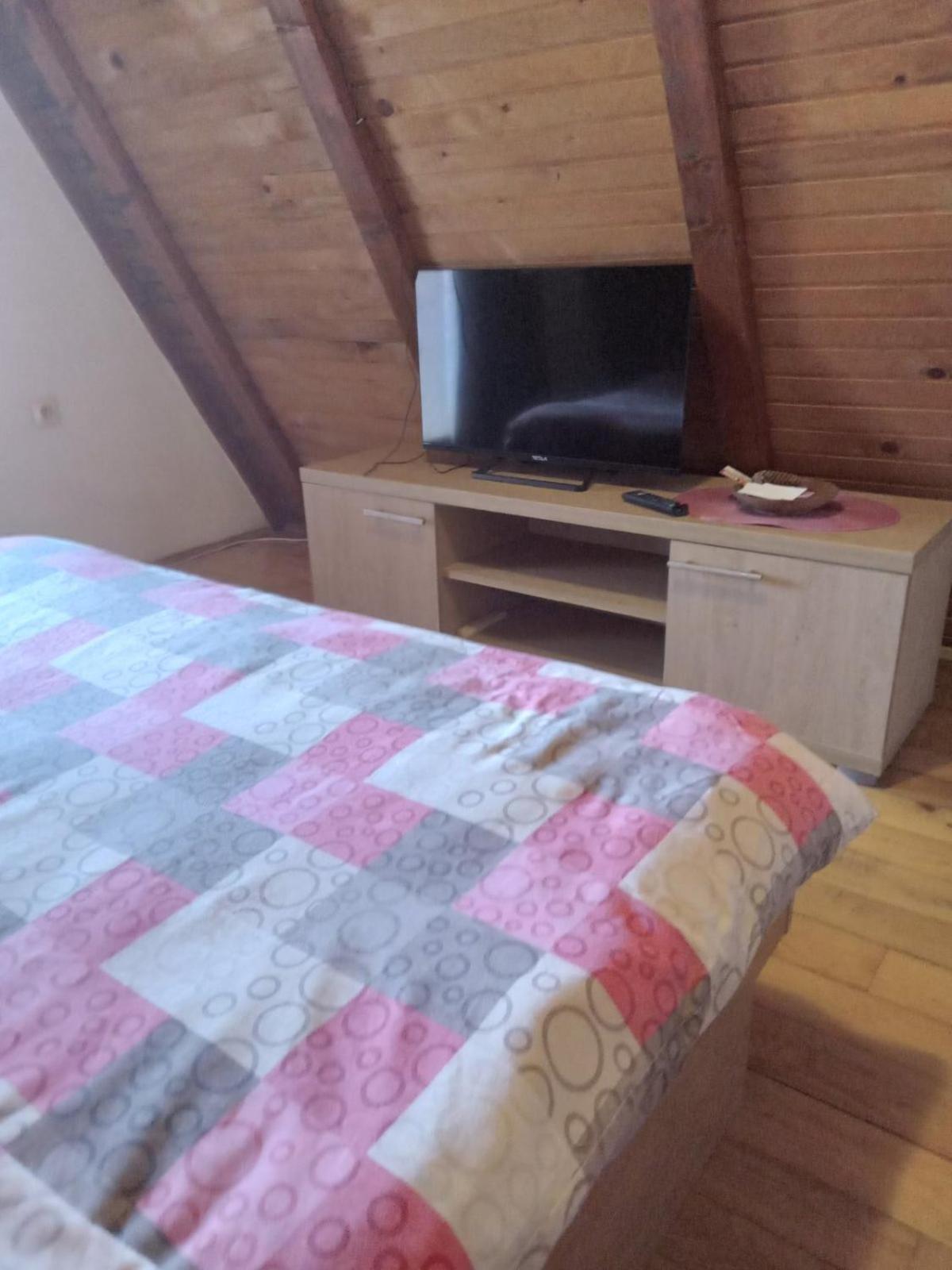 Planinska Kuca Dusan Mitrovac Exteriér fotografie